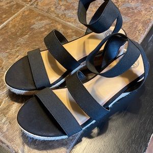 Sandle shoe sued leather